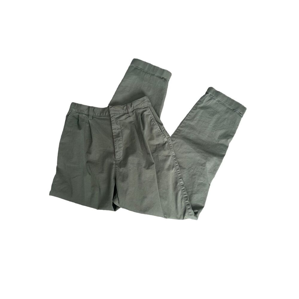Gap women’s cargo pants army green color high rise elastic waistband size 2
